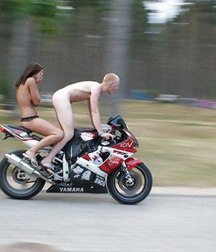 ridicule the nude 5bd3113db7a8b.jpg