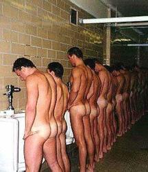 I pee naked 5bd6e5babfa97.jpg