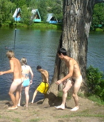 naked and nudist 5bda0d35bc27b.jpg