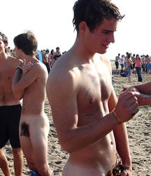 naked and nudist 5bda0d39bf7b4.jpg
