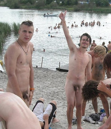 naked and nudist 5bda0d487a882.jpg