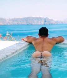 relaxing day at the pool 5be0c27b041d0.jpg