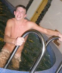 relaxing day at the pool 5be0c27eb08cf.jpg