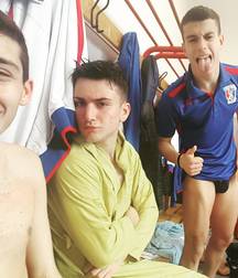 the boys in the locker room 5be1c35757a62.jpg
