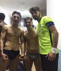 the boys in the locker room 5be1c3756b7da.jpg