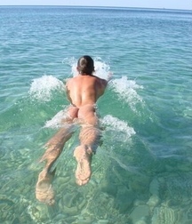 free in the water 5be5492d90a1a.jpg