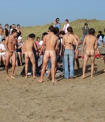exhibitionists  5be825db15755.jpg