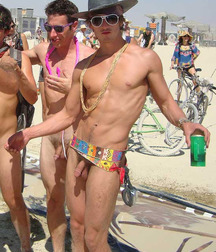 exhibitionists  5be825ed347e1.jpg