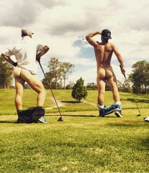 two guys, two asses 5be826219ebc3.jpg