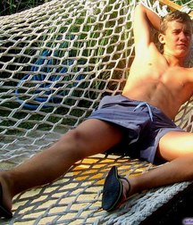 swing on the hammock 5be996d10f4a7.jpg