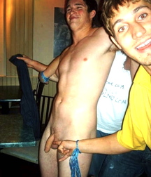 funny straight guys 5be9974ce60ce.jpg