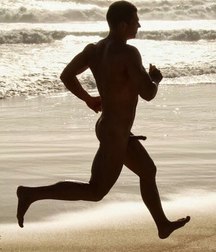 boys running naked 5beda32b671c4.jpg