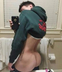 ass selfies 5bf03b3d1308c.jpg