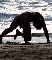 the guys at the beach 5bf45417b78a6.jpg