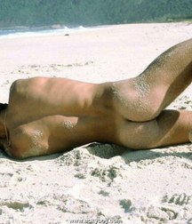 the guys at the beach 5bf4541b9db06.jpg