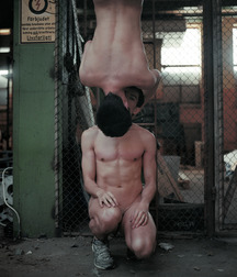 strange kisses between males 5bf5c48abd627.jpg