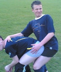 funny straight guys 5bf5c4e355604.jpg
