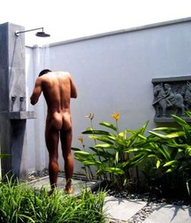 the shower is done outdoors 5bf6cc8fdf195.jpg
