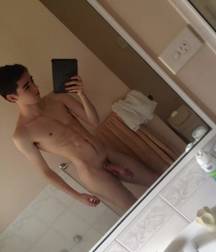 cute selfies 5bfd70a1e451b.jpg