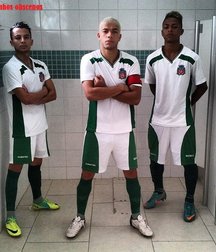 young soccer players 5c000e899be96.jpg