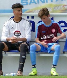 young soccer players 5c000e90cf916.jpg