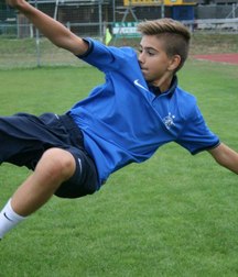 young soccer players 5c000e9d8c5c5.jpg