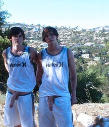 two close friends 5c055c445196c.jpg