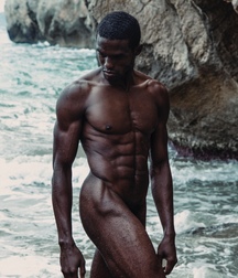the black color is beautiful 5c055d560e691.jpg