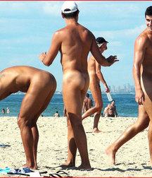 nudists on the beach 5c06aec4ae250.jpg