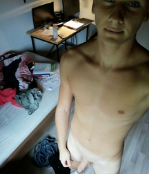 beautiful and naked 5c0832cf25c60.jpg