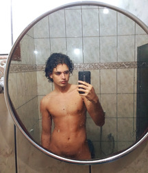 selfies without scandal 5c08338d2daab.jpg