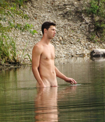 in fresh water 5c0e95aa9386d.jpg