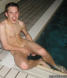 light male nudity 5c0e965fa2db6.jpg
