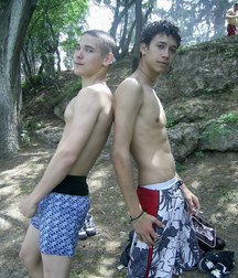 two beautiful friends 5c1169c58586f.jpg