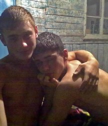 two beautiful friends 5c1169dbd1e35.jpg