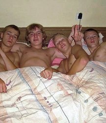 silence, the boys sleep 5c12b8fccc7bd.jpg