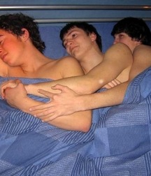 silence, the boys sleep 5c12b9012eca0.jpg