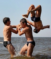 three miniseries 5c160095a7c53.jpg