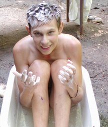 very funny guys 5c17a26f9640d.jpg