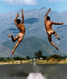 very funny guys 5c17a27b3db3b.jpg