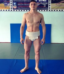 handsome and sporty guys 5c19807e8846e.jpg