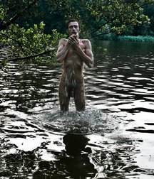 in water 5c2a447a97cae.jpg
