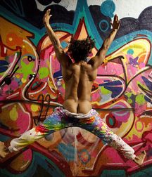 the funny ass of straight guys 5c2a458ee4a5b.jpg