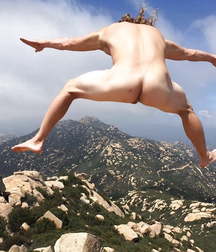 the funny ass of straight guys 5c2a45a9f2c45.jpg