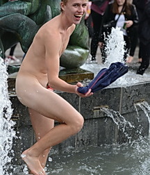 Water games 5c2cce073daf8.jpg