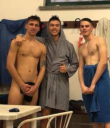 the locker room of the males 5c31fa14a7dbf.jpg