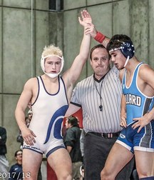 young wrestlers 5c34e6735e00d.jpg