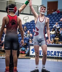 young wrestlers 5c34e678a560f.jpg