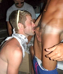 young  fun straight guys 5c34e6dfaeeef.jpg