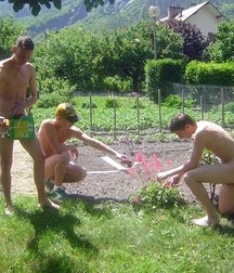 funny straight guys 5c400cb063fde.jpg